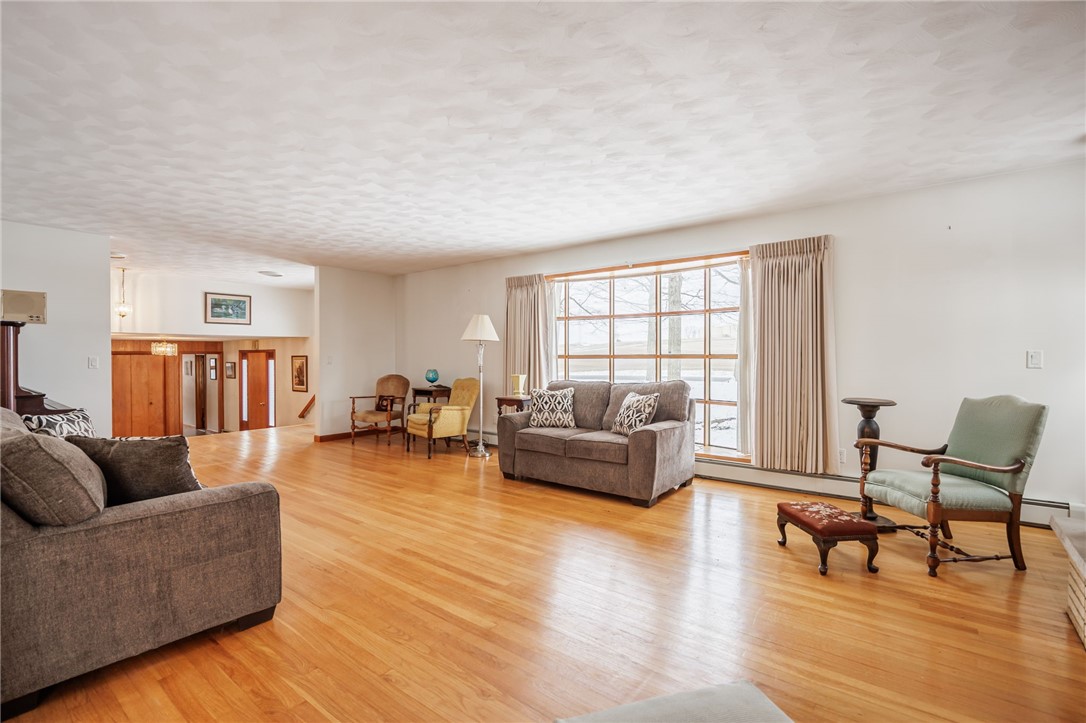 2327 Gorham Road Seneca, NY 14561 - Photo 10 of 48 Expansive windows