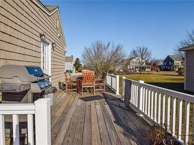 25 Sisson Pond Road Portsmouth, RI 02871 - Photo 12 of 17 Gallery Image 12