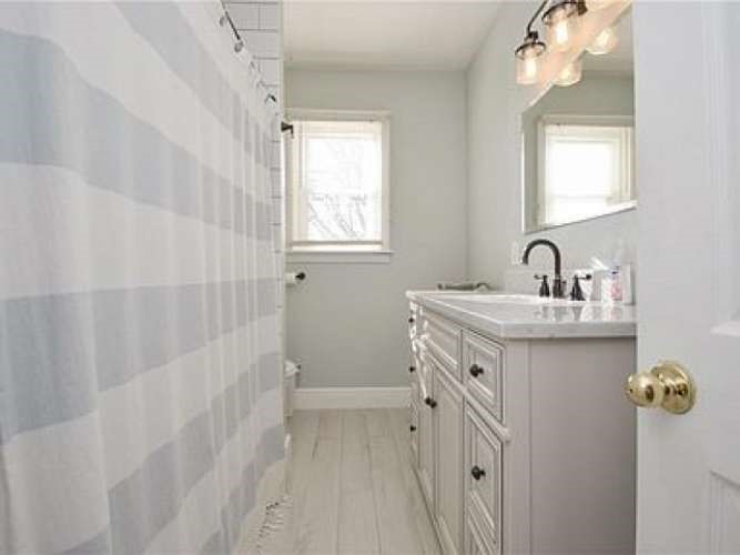 25 Sisson Pond Road Portsmouth, RI 02871 - Photo 6 of 17 Gallery Image 6