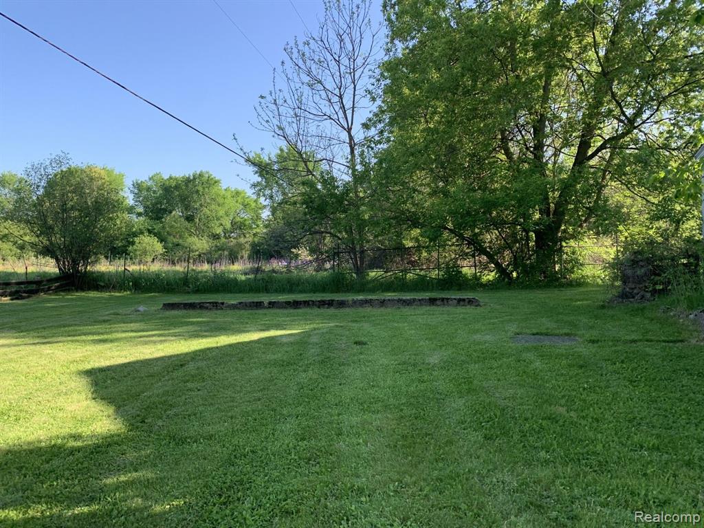 15321 Falk Road Holly, MI 48442 - Photo 11 of 29