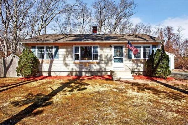 $585,000 | 3 Januit Street, Sandwich, MA 02563