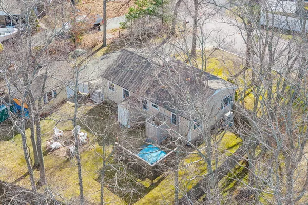 $585,000 | 3 Januit Street, Sandwich, MA 02563