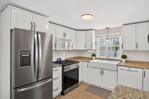 $585,000 | 3 Januit Street, Sandwich, MA 02563