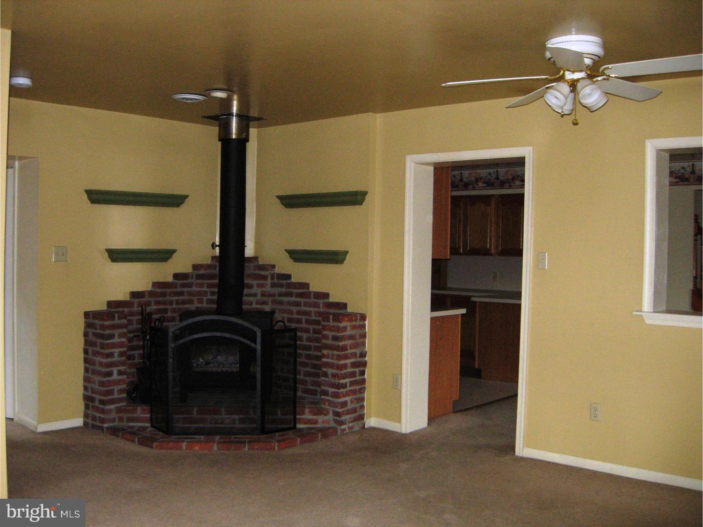 17 Grove Road Pennsville, NJ 08070 - Photo 3 of 14