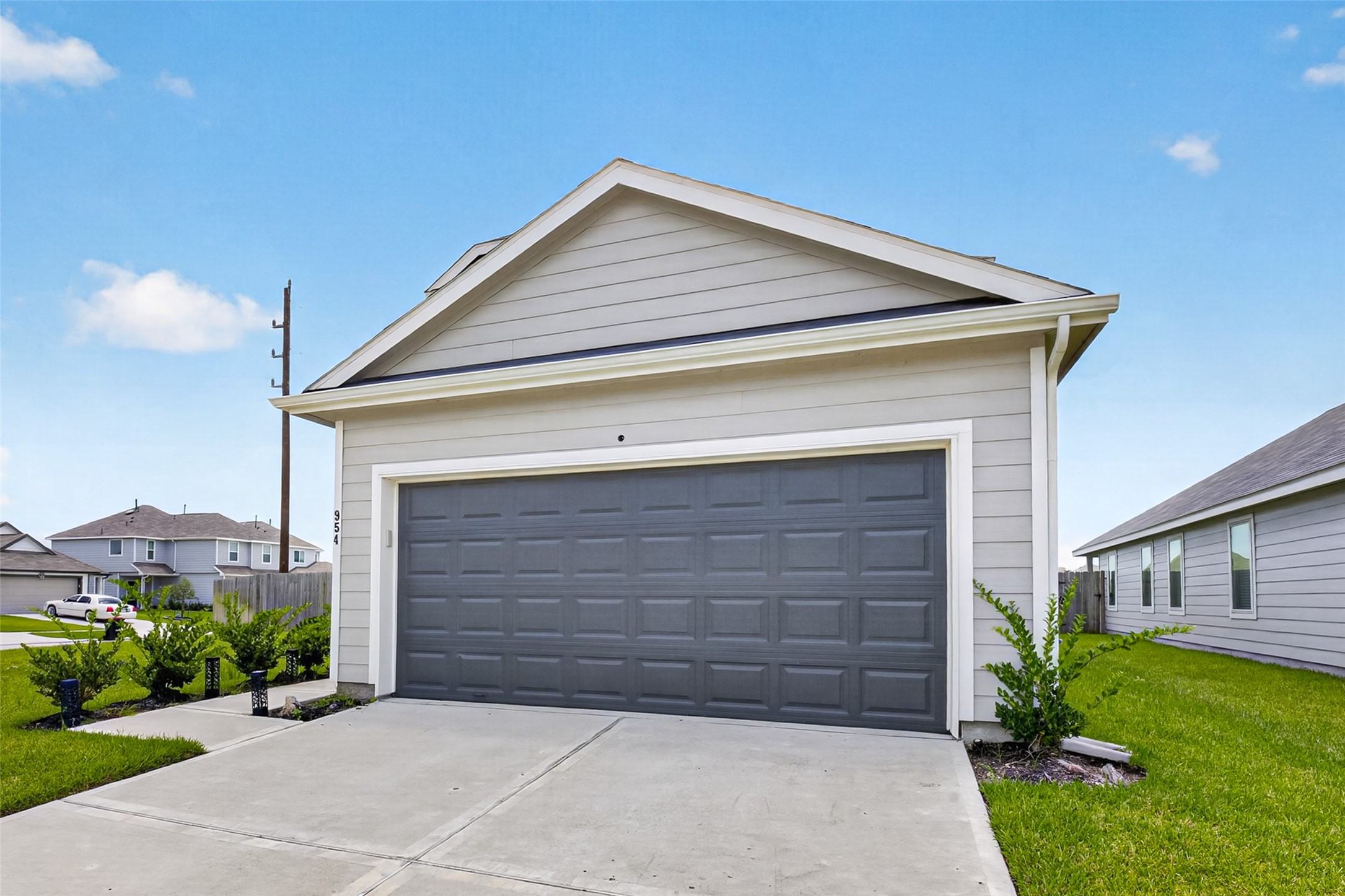 954 Luke Darrell Drive Rosharon, TX 77583 - Photo 4 of 45