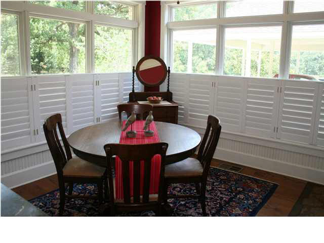 3280 McFarland Road Raymond, MS 39154 - Photo 13 of 22 Breakfast Area