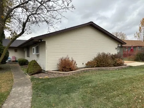 $775 | 122 Crescent Lane, Unit E, Cabery, IL 60919