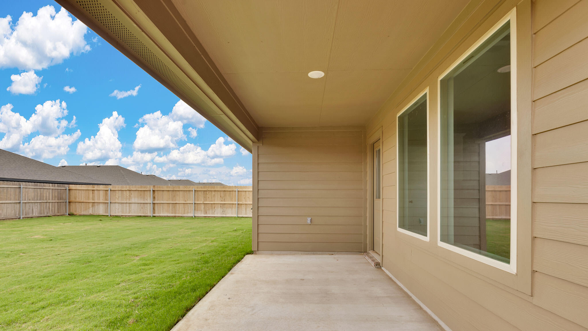 2302 150th Place Lubbock, TX 79423 - Photo 15 of 18 2302 150th st -camden-9827