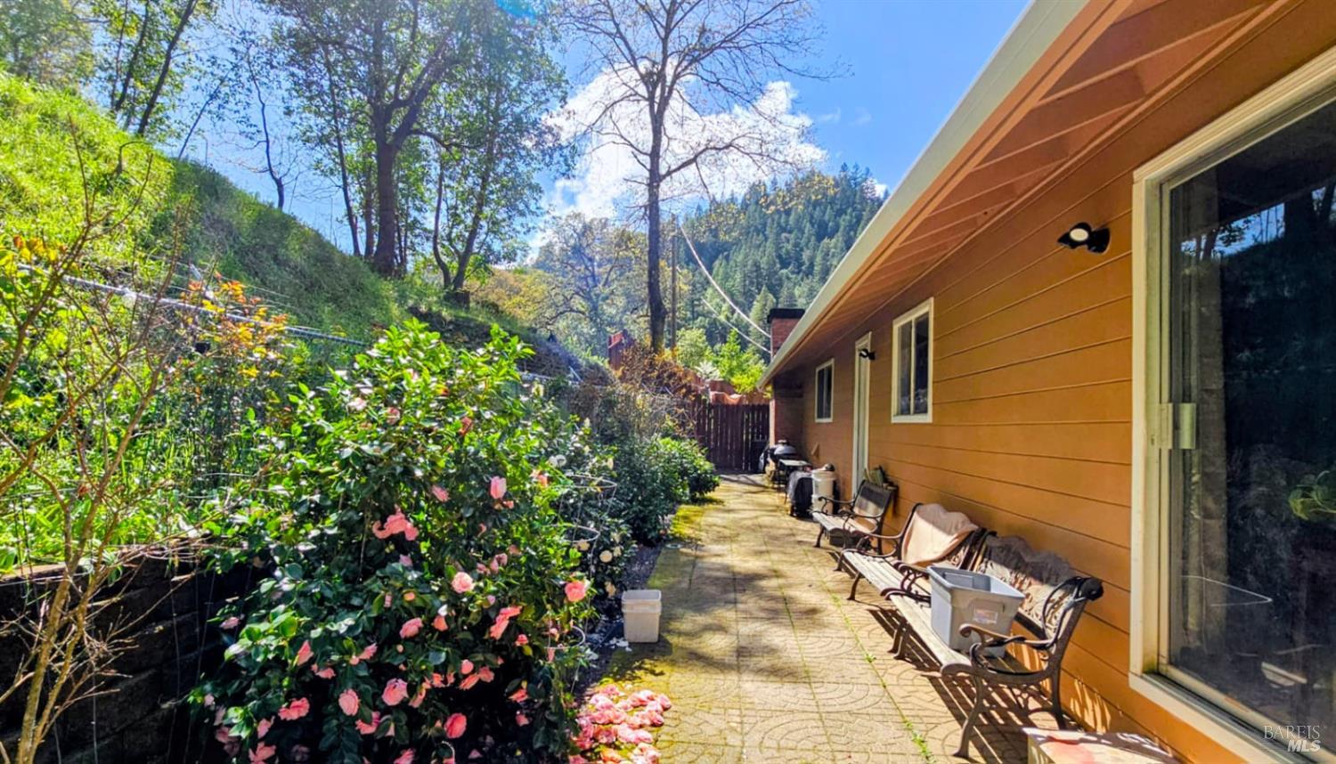 15951 Tomki Road Redwood Valley, CA 95470 - Photo 20 of 41