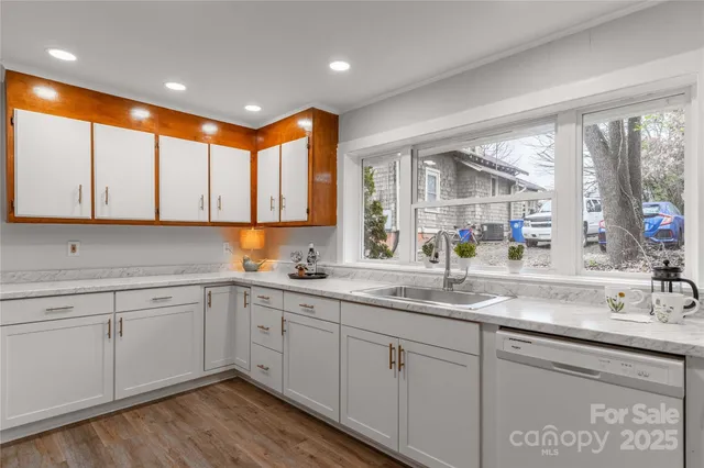 $405,000 | 20 Michigan Avenue, Asheville, NC 28806