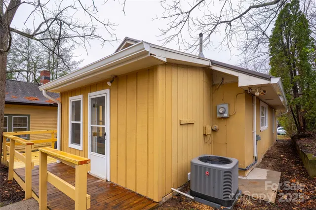 $405,000 | 20 Michigan Avenue, Asheville, NC 28806