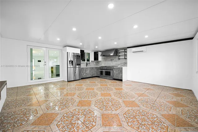 $5,000 | 13284 Southwest 39th Street, Miami, FL 33175