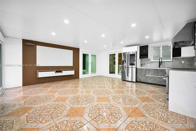 $5,000 | 13284 Southwest 39th Street, Miami, FL 33175