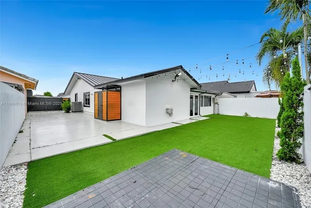 $5,000 | 13284 Southwest 39th Street, Miami, FL 33175