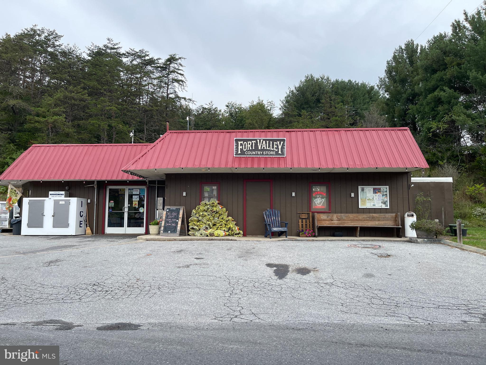 100 Wolfs Lane Fort Valley, VA 22652 - Photo 25 of 43 Walking distance Country Store