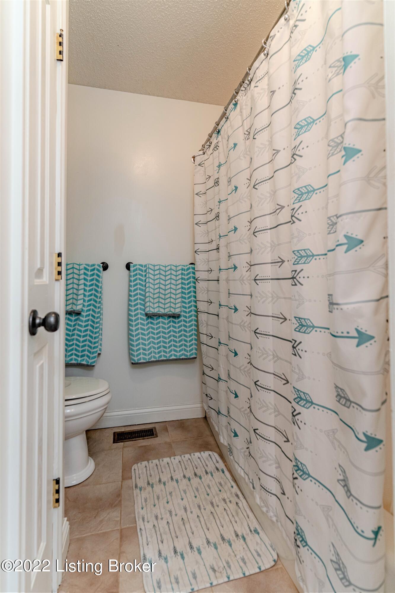 9490 Waddy Road Waddy, KY 40076 - Photo 26 of 36 Full Bath
