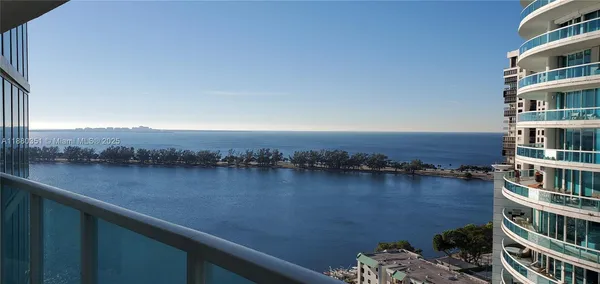 $515,000 | 2101 Brickell Avenue, Unit 1808, Miami, FL 33129