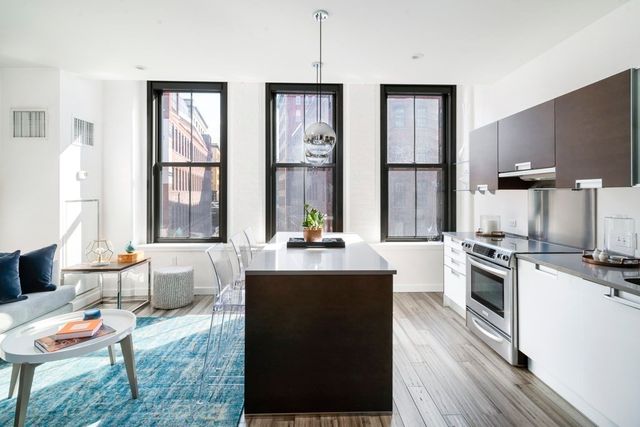 $710,000 | 346 Congress Street, Unit 313, Boston, MA 02210