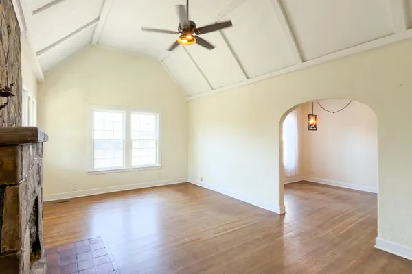 $250,000 | 713 Hargraves Avenue, Chattanooga, TN 37411