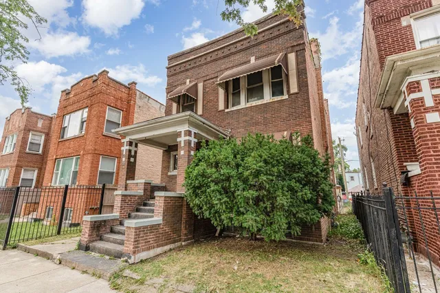 $184,700 | 4920 West Cortez Street, Chicago, IL 60651