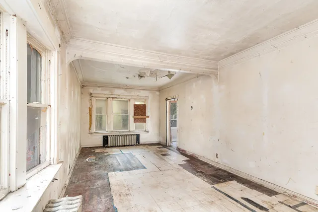 $184,700 | 4920 West Cortez Street, Chicago, IL 60651