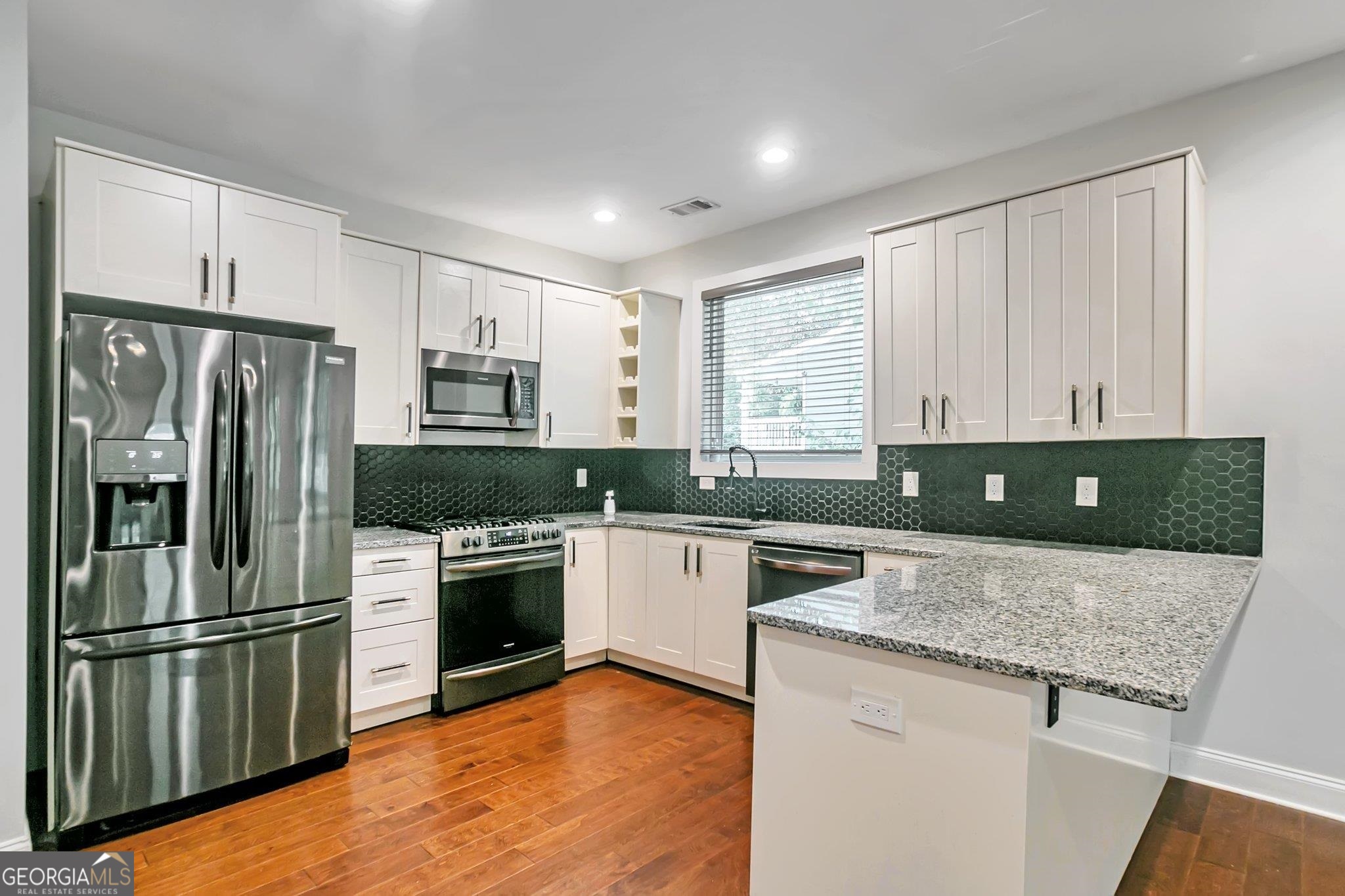 3573 Orchard Circle Decatur, GA 30032 - Photo 5 of 25