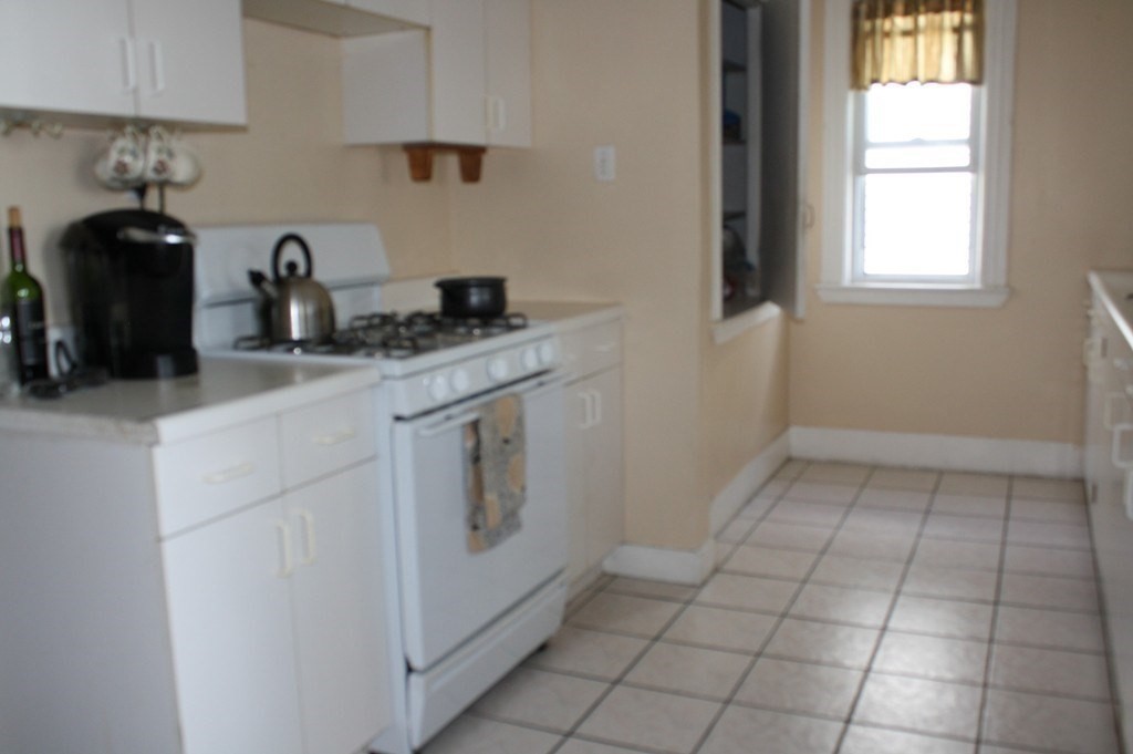 3 Washburn Terrace, Unit 3 Brookline, MA 02446 - Photo 3 of 13