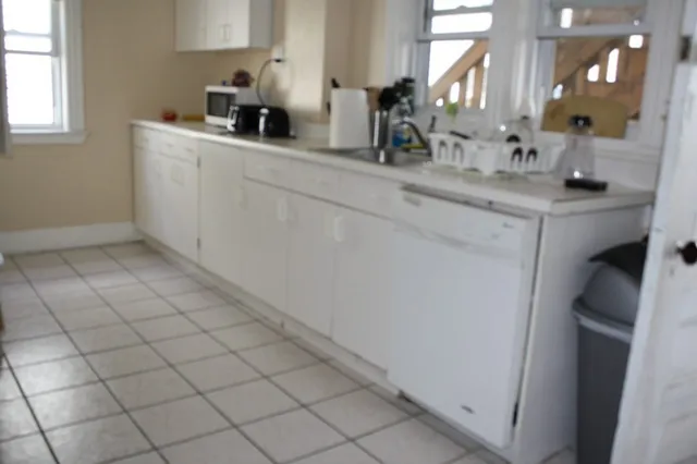 $3,900 | 3 Washburn Terrace, Unit 3, Brookline, MA 02446