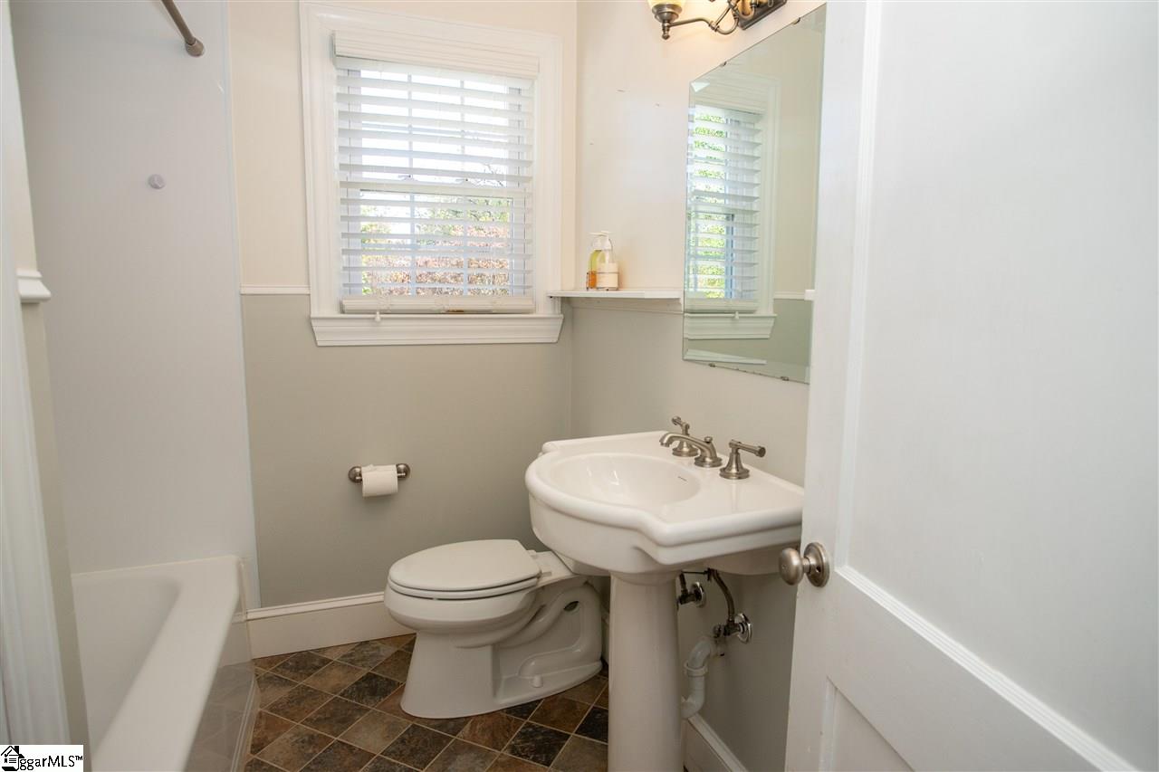 19 Friartuck Road Greenville, SC 29607 - Photo 14 of 24