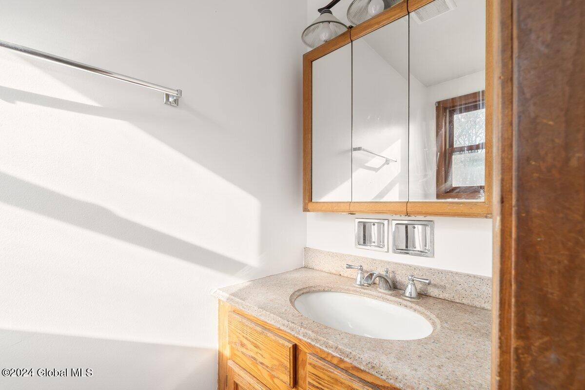 3429 Currybush Road Schenectady, NY 12306 - Photo 15 of 43 DSC01736