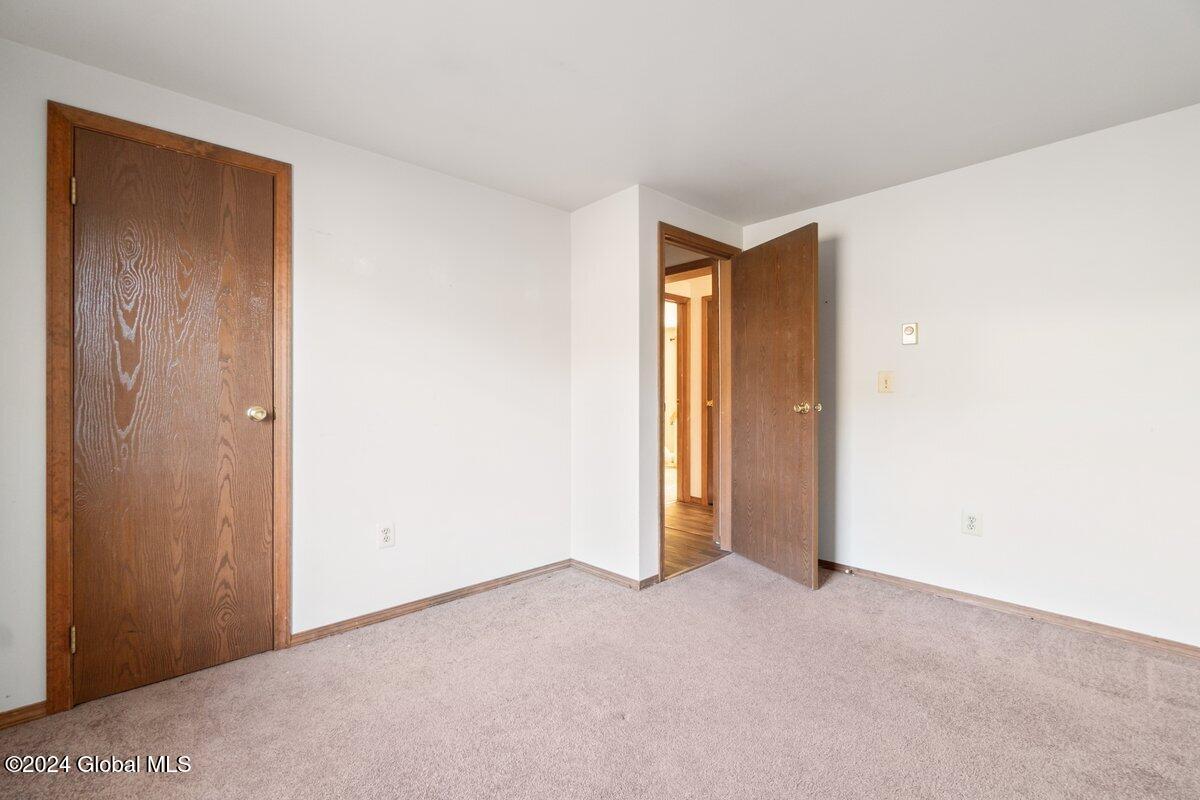 3429 Currybush Road Schenectady, NY 12306 - Photo 20 of 43 DSC01726