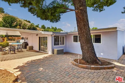 $1,195,000 | 17248 Warrington Drive, Granada Hills, CA 91344