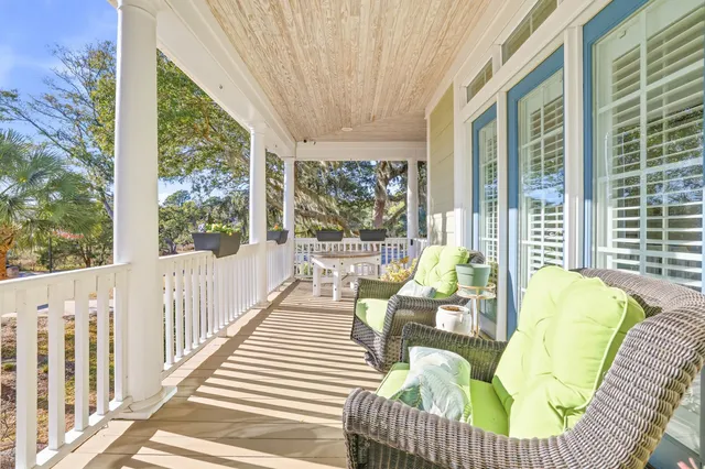 $1,990,000 | 46 High Hammock Way, Pawleys Island, SC 29585