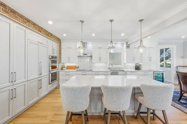 $1,990,000 | 46 High Hammock Way, Pawleys Island, SC 29585