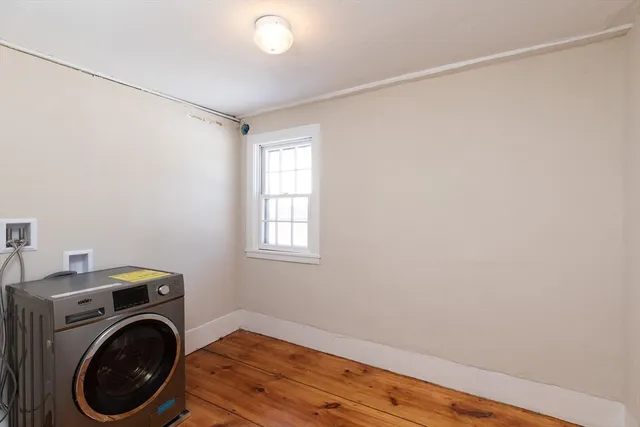 $2,550 | 21 Gardner Street, Unit B, Hamilton, MA 01982