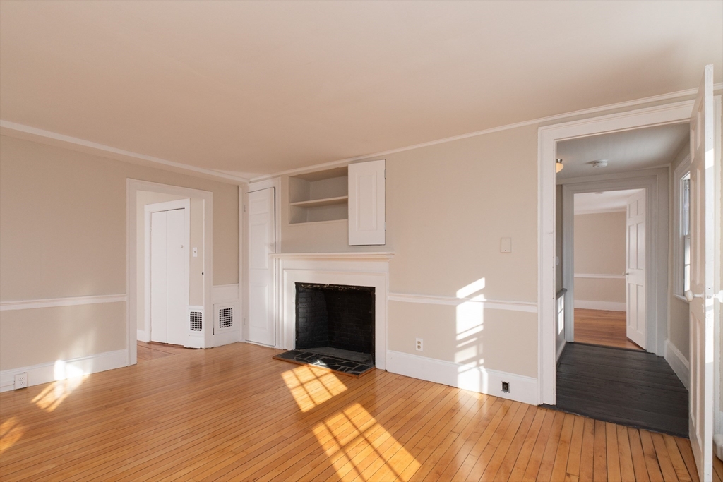 21 Gardner Street, Unit B Hamilton, MA 01982 - Photo 6 of 12