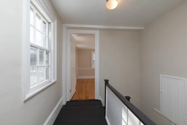 $2,550 | 21 Gardner Street, Unit B, Hamilton, MA 01982