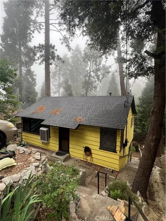 $279,000 | 607 Seeley Way, Crestline, CA 92325
