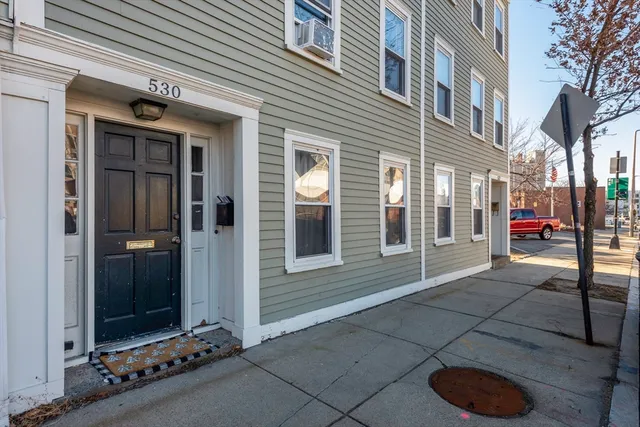 a view of an entrance to house
