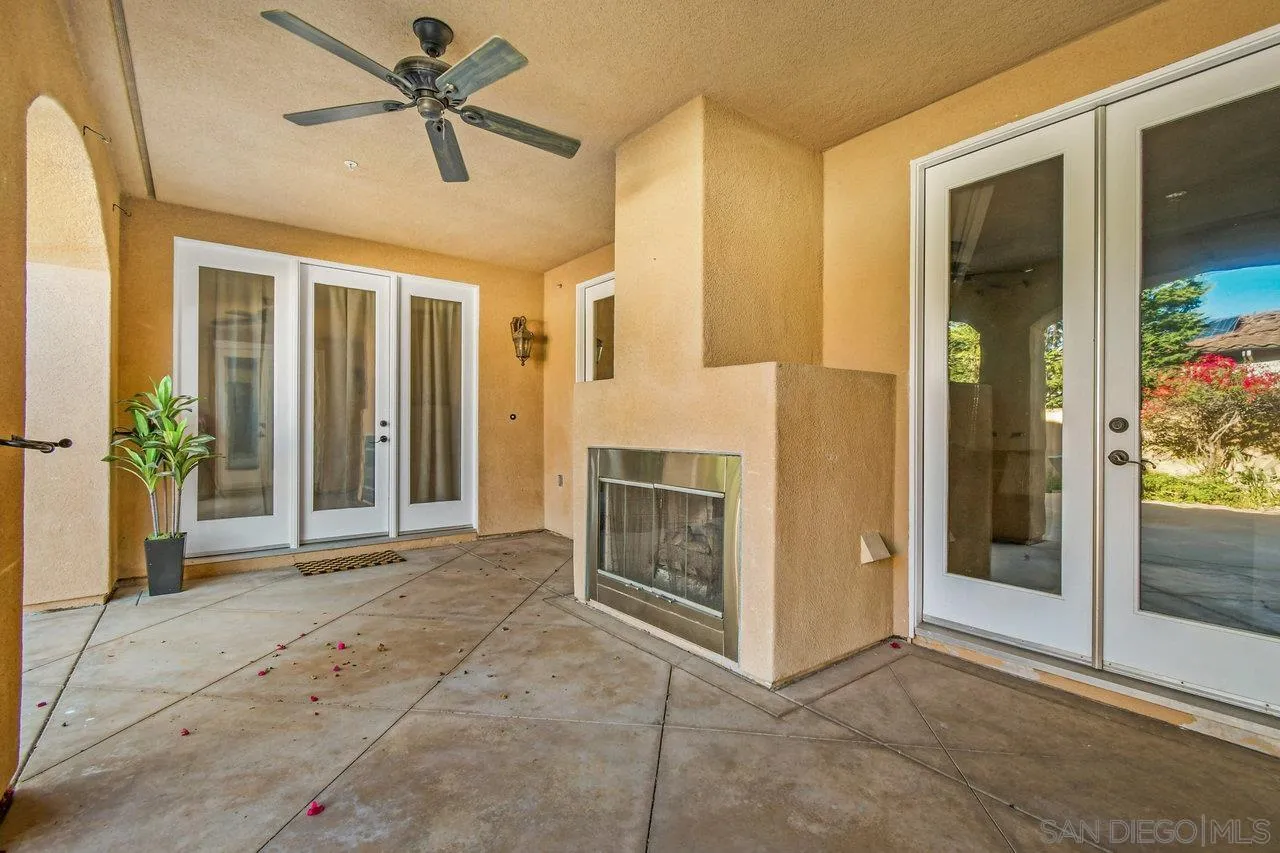 2957 Ranch Gate Road Chula Vista, CA 91914 - Photo 50 of 75 a view of entryway and hall with a chandelier fan