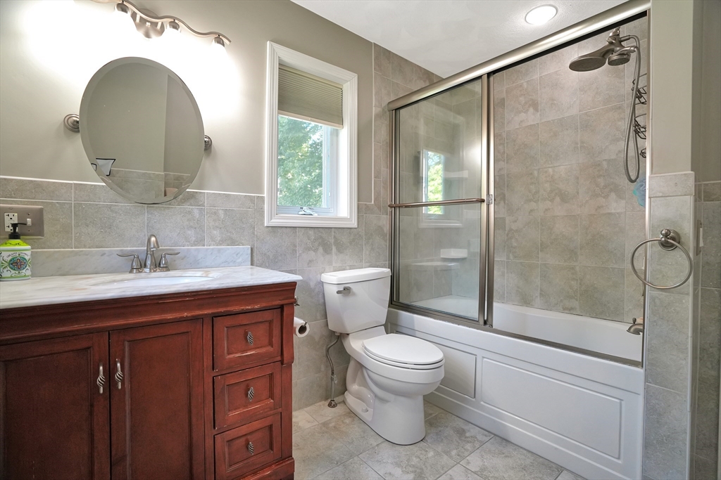 342 Pillings Pond Road Lynnfield, MA 01940 - Photo 31 of 39 Gallery Image 31