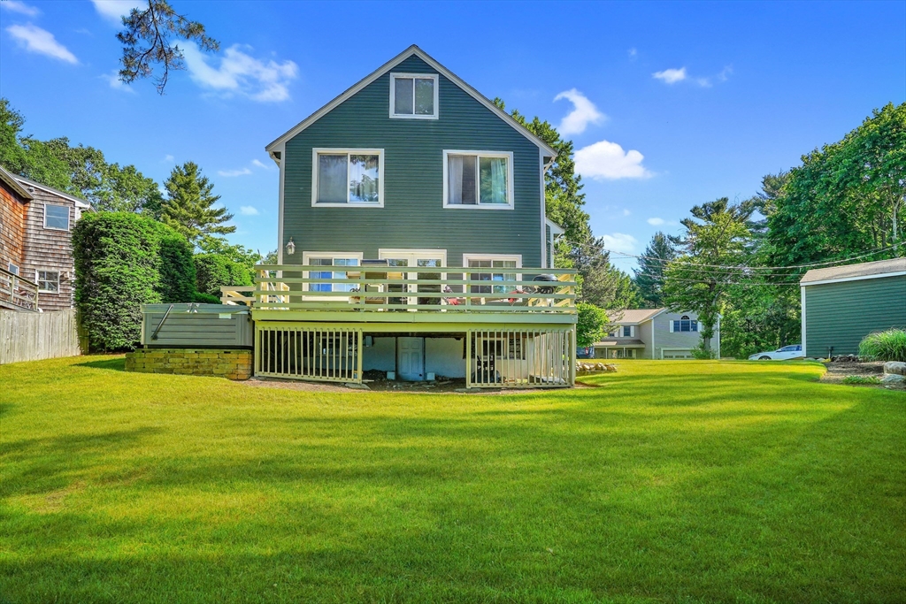 342 Pillings Pond Road Lynnfield, MA 01940 - Photo 7 of 39 Gallery Image 7