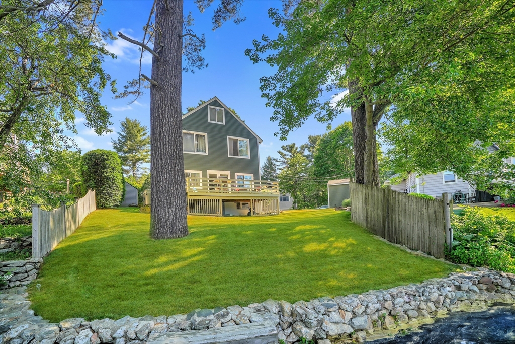 342 Pillings Pond Road Lynnfield, MA 01940 - Photo 8 of 39 Gallery Image 8