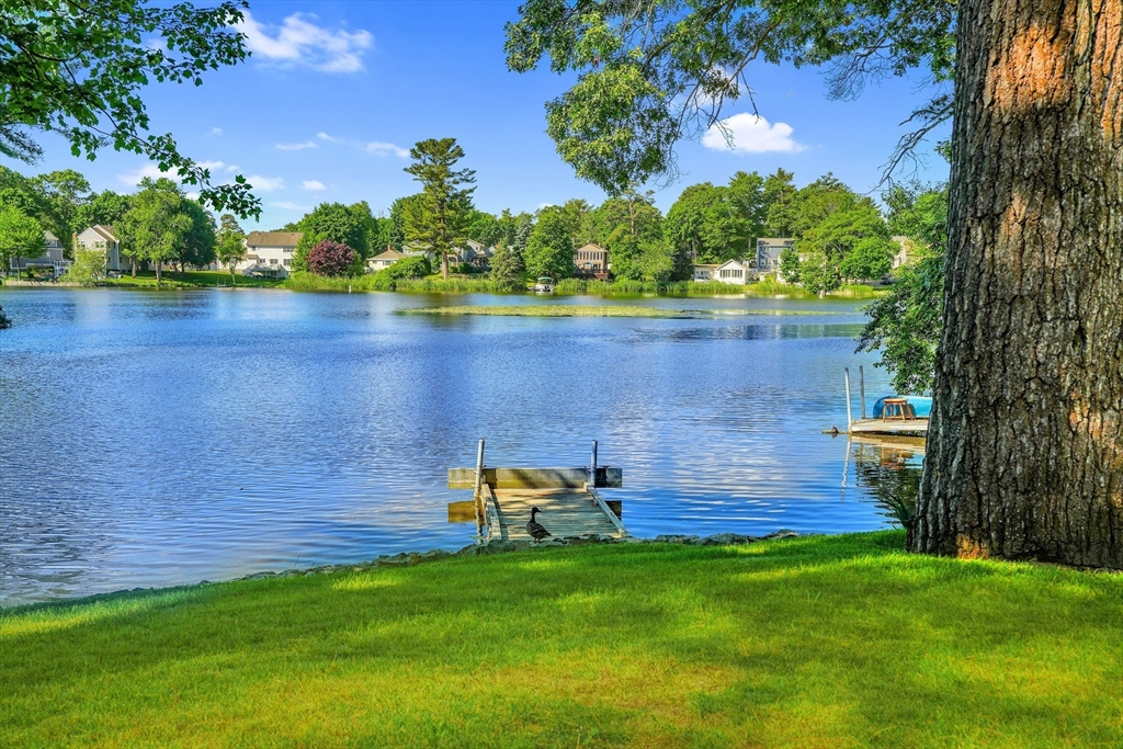 342 Pillings Pond Road Lynnfield, MA 01940 - Photo 10 of 39 Gallery Image 10