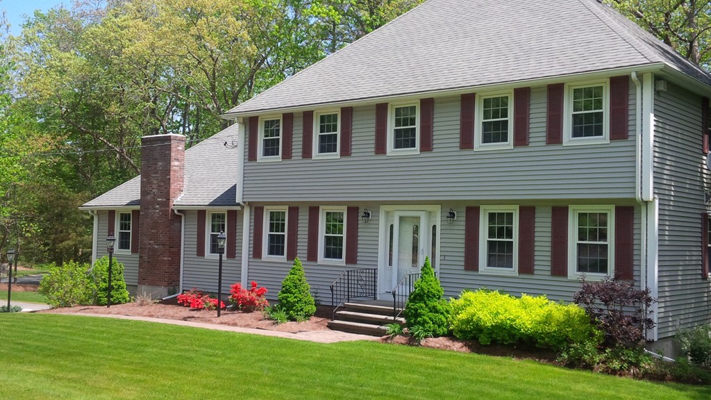 127 Norris Road Tyngsborough, MA 01879 - Photo 1 of 22 Gallery Image 1
