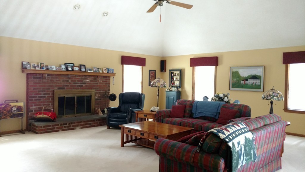 127 Norris Road Tyngsborough, MA 01879 - Photo 11 of 22 Gallery Image 11