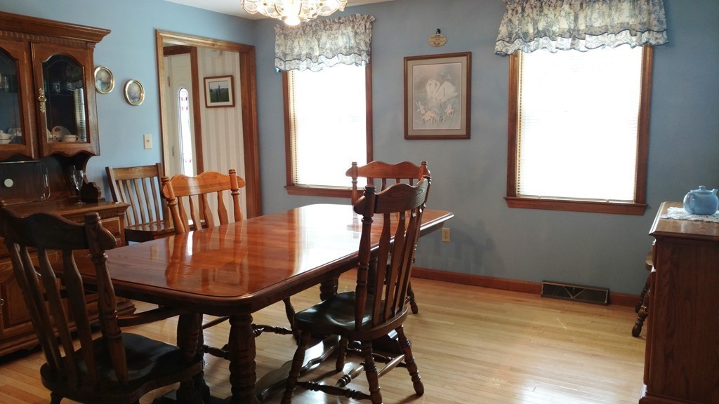 127 Norris Road Tyngsborough, MA 01879 - Photo 4 of 22 Gallery Image 4