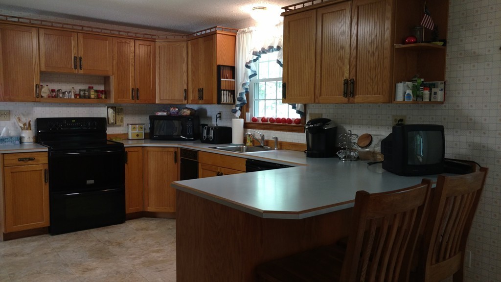 127 Norris Road Tyngsborough, MA 01879 - Photo 6 of 22 Gallery Image 6