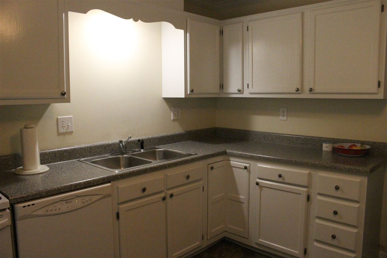 8003 Brown Bark Place Raleigh, NC 27615 - Photo 10 of 16 Kitchen