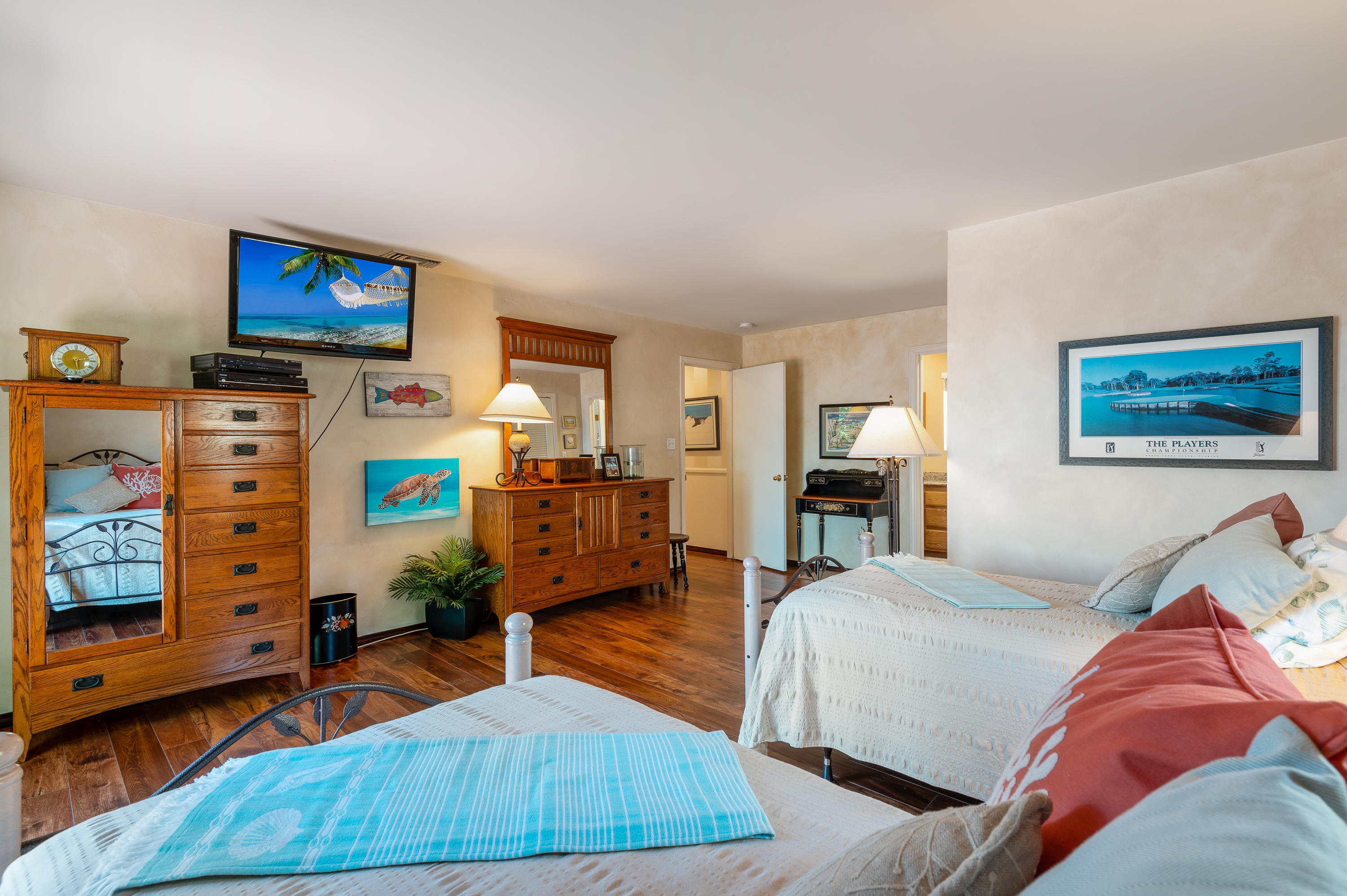 3894 San Augustine Drive Glendale, CA 91206 - Photo 22 of 51 a bedroom with furniture and a flat screen tv